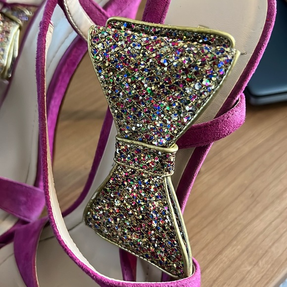 BCBG Sandals - Picture 3 of 10